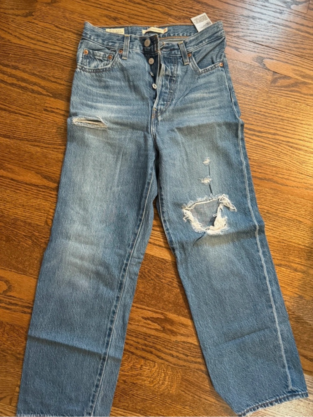 Levi's High-Rise Distressed Straight Leg Jeans size small/25